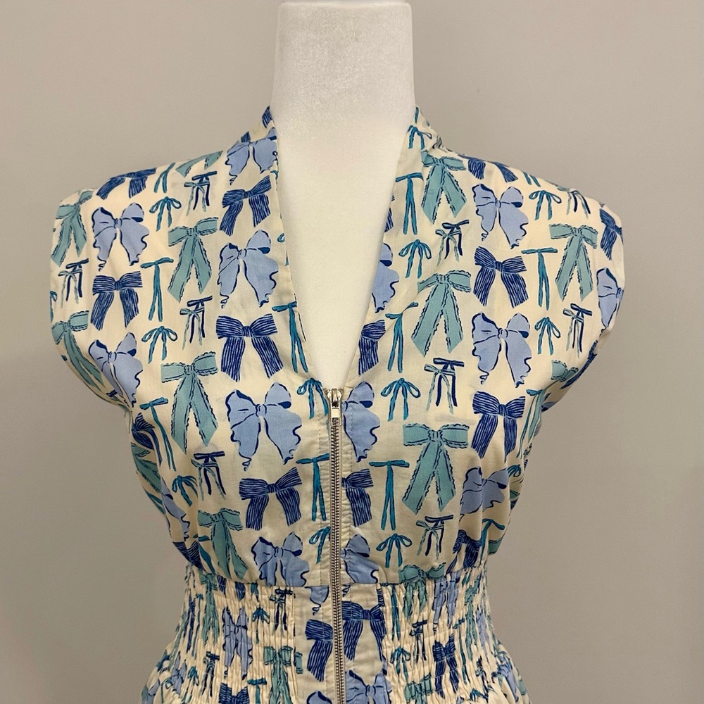 Stylish Blue and White Patterned Dress - Picture 2 of 3